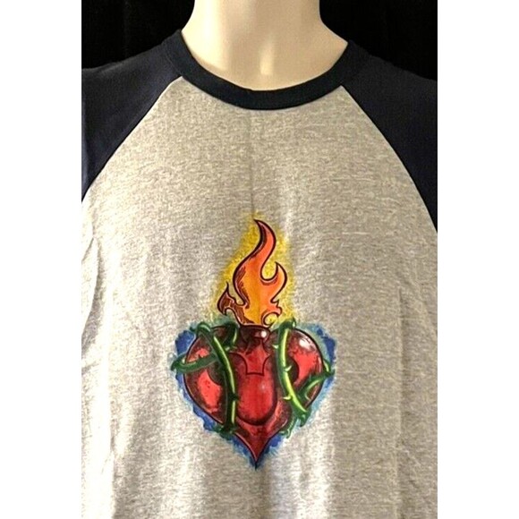 Walt Disney World Sacred Heart Navy Gray Cotton Blend Mens T-shirt Sz M NWT - Picture 2 of 9